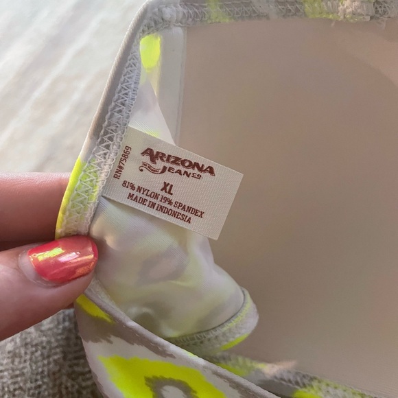 Neon geometric bikini set - Picture 5 of 6